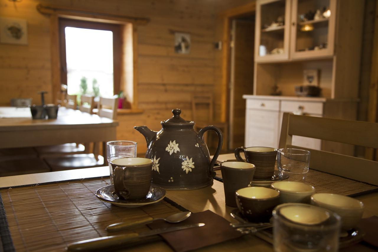 Chalet La Ferme De Noemie Mercury Exterior photo